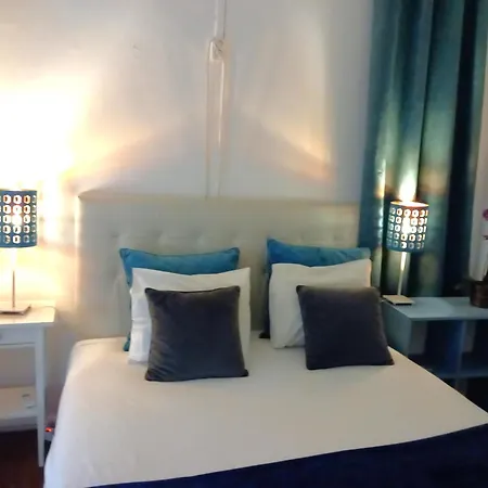 Charm Discovery Braul * Lisbon